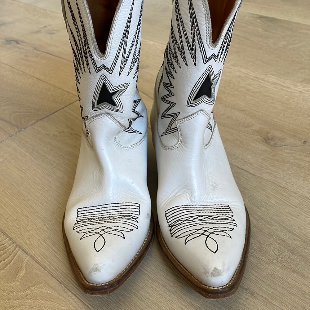 Golden Goose White Leather Short Wish Star Boots. Size 36. - Picture 3 of 7
